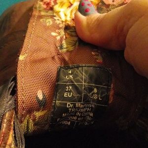 Dr.Martins Triumph Boots